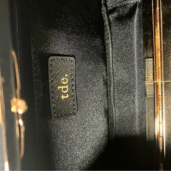 tde. The Daily Edited Cross Body Bag‎ Structured Black - Picture 5 of 5